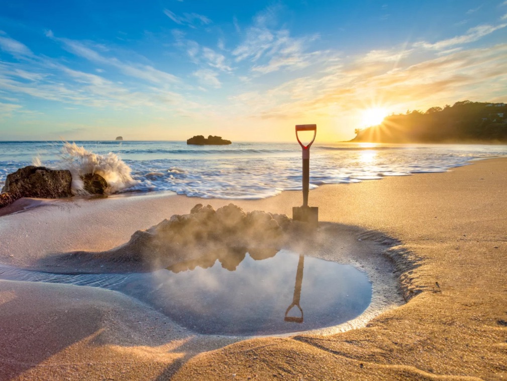 Hot Water Beach – A Place Where Bubbles Become Hot Tubs